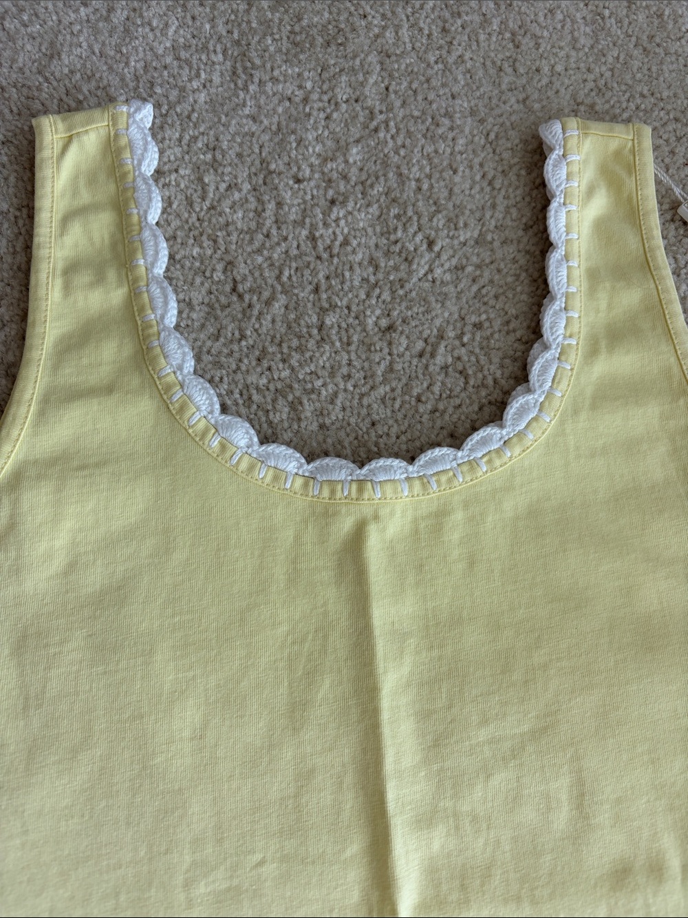 Lilly Pulitzer Pale Yellow Scoop Neck Tank with White Lace Trim - Picture 2 of 9